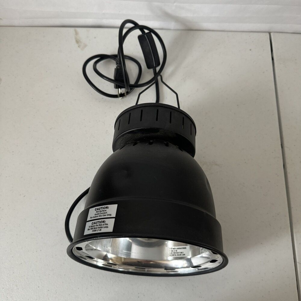 Zoo Med 6" Metal Halide Dome Lamp – Black 70 Watt